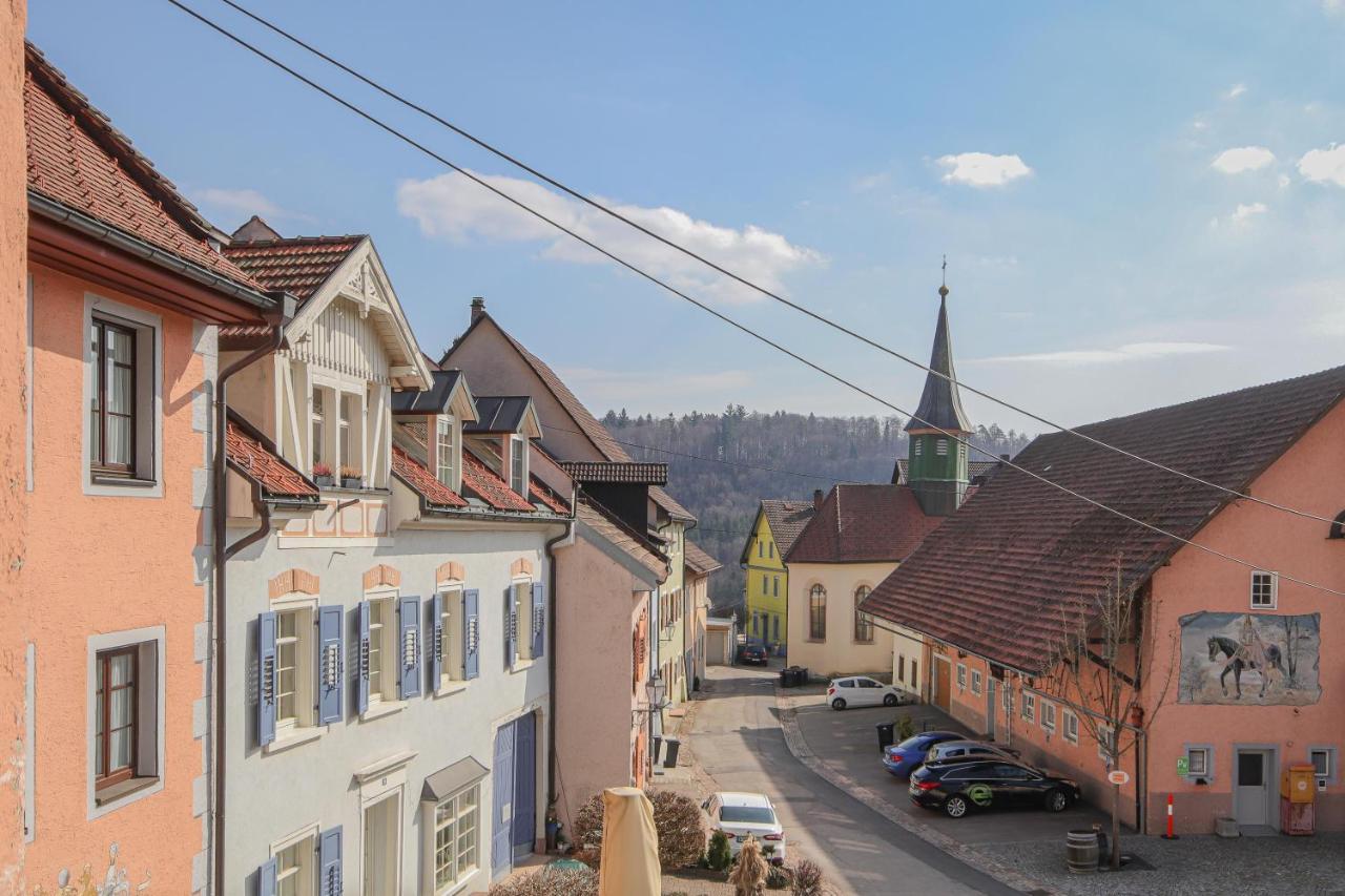 Landgasthof Hotel Rebstock Stuhlingen Exterior foto